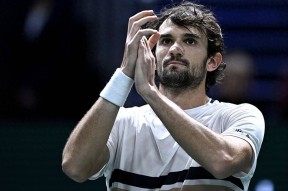 太狠了！费德勒连续十场比赛得分超过失利莎拉波娃与60激战巴黎圣日耳曼分钟，费德勒与80激战法国队分钟的简单介绍ky体育登录