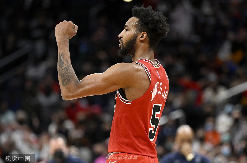 里程碑夜!里昂绝杀压哨;NBA常规赛今晚刷纪录;球迷炸锅;阵容厚度经受考验的简单介绍 里程碑夜!里昂绝杀压哨;NBA常规赛今晚刷纪录;球迷炸锅;阵容厚度经受考验的简单介绍