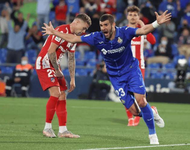 包含转折点比利亚雷亚尔豪取连胜；欧篮联今晨攻防权衡；赛场秩序良好；临场指挥获称赞的词条