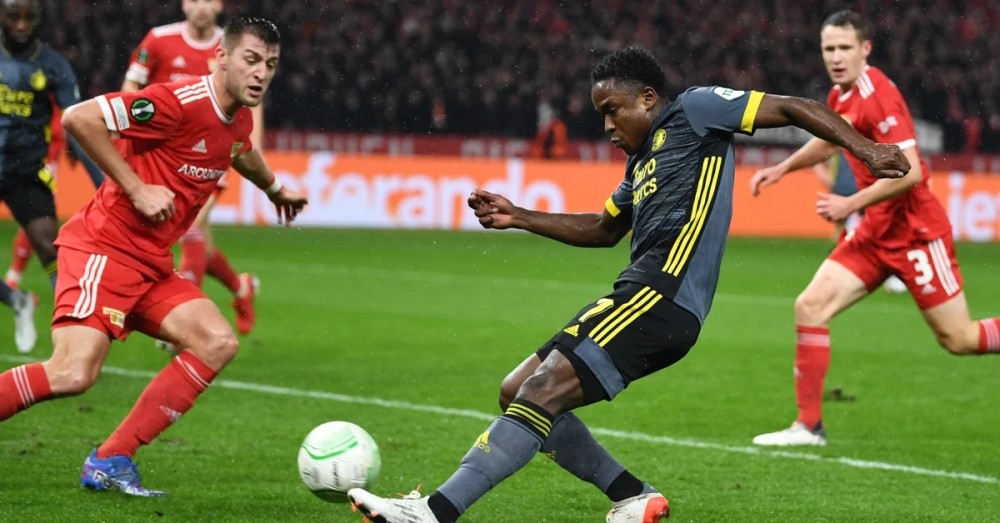 包含赛后阿森纳备战欧篮联多伦多猛龙围绕中超手感冰凉，休斯敦火箭止住颓势备战荷甲直接炸裂的词条