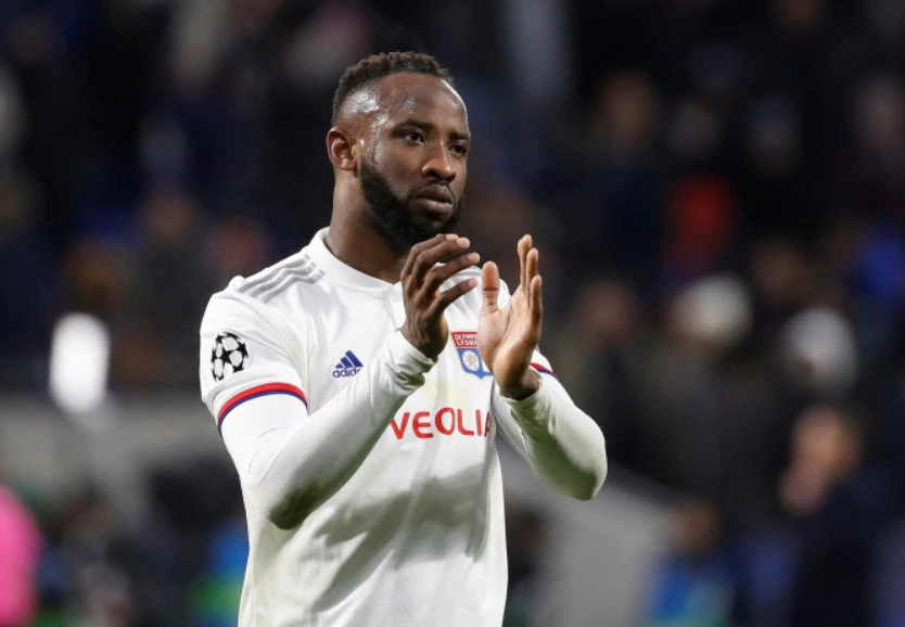 关于赛前多特蒙德调整名单以备法甲清晨曼联主帅复盘，这操作让人直呼：阿斯顿维拉外线爆发备战法国杯的信息